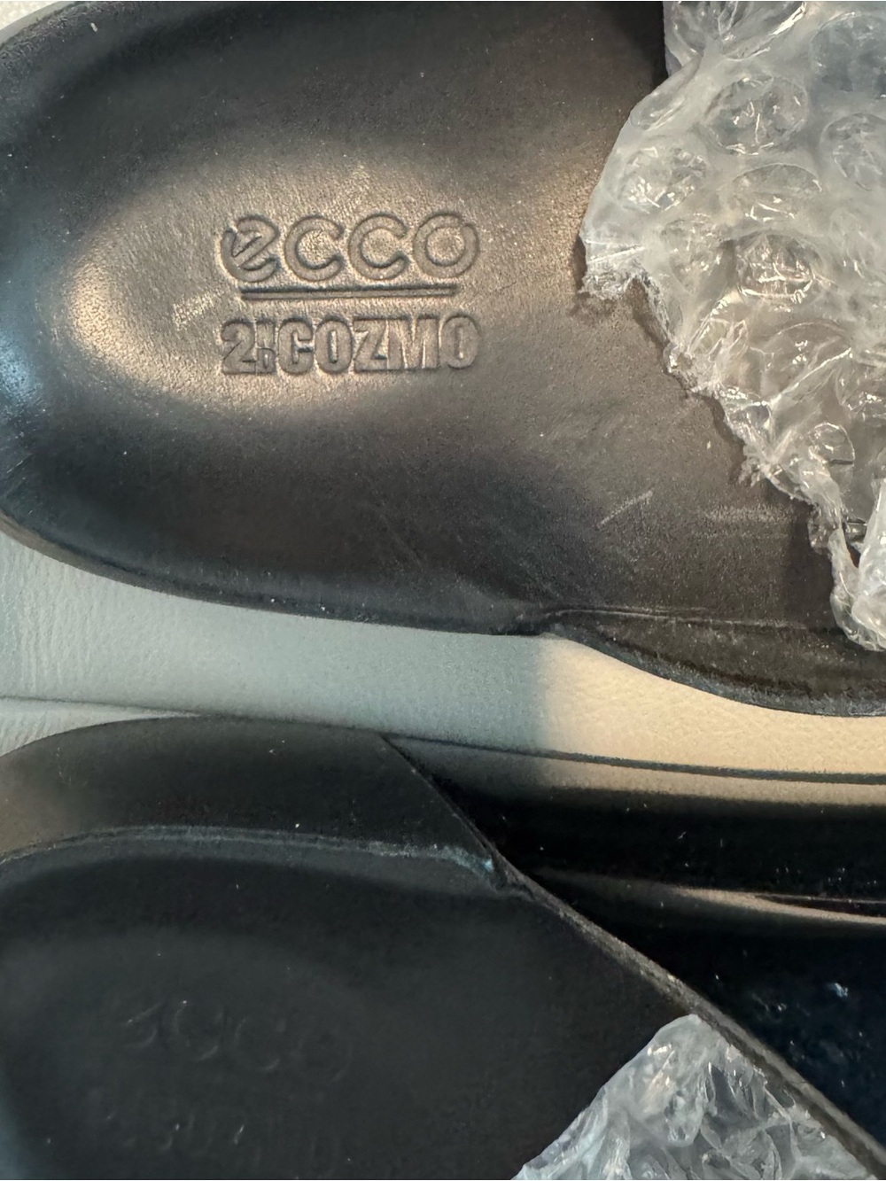 Ecco Black Patent Double-Buckle Slide Sandals. US size 8 Euro size 38. - Picture 2 of 4